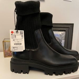 Womens Size 8.5 Zara black leather boots